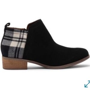 toms plaid boots